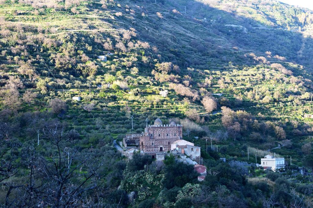 La Casa Di Giulia Leilighet Forza dʼAgro Eksteriør bilde