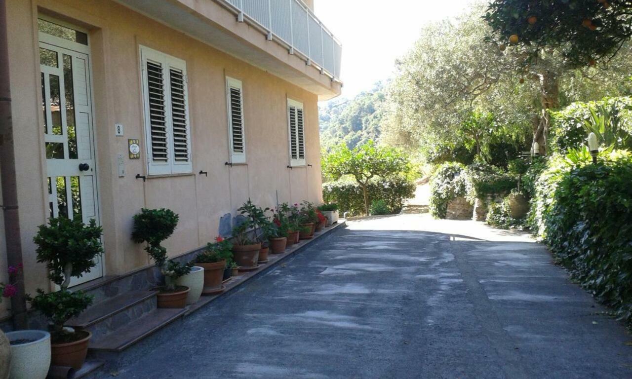 La Casa Di Giulia Leilighet Forza dʼAgro Eksteriør bilde